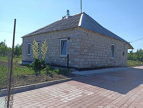 image01.jpg