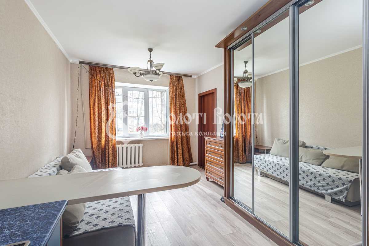  1- ,  ., ,  -, ѳ  .