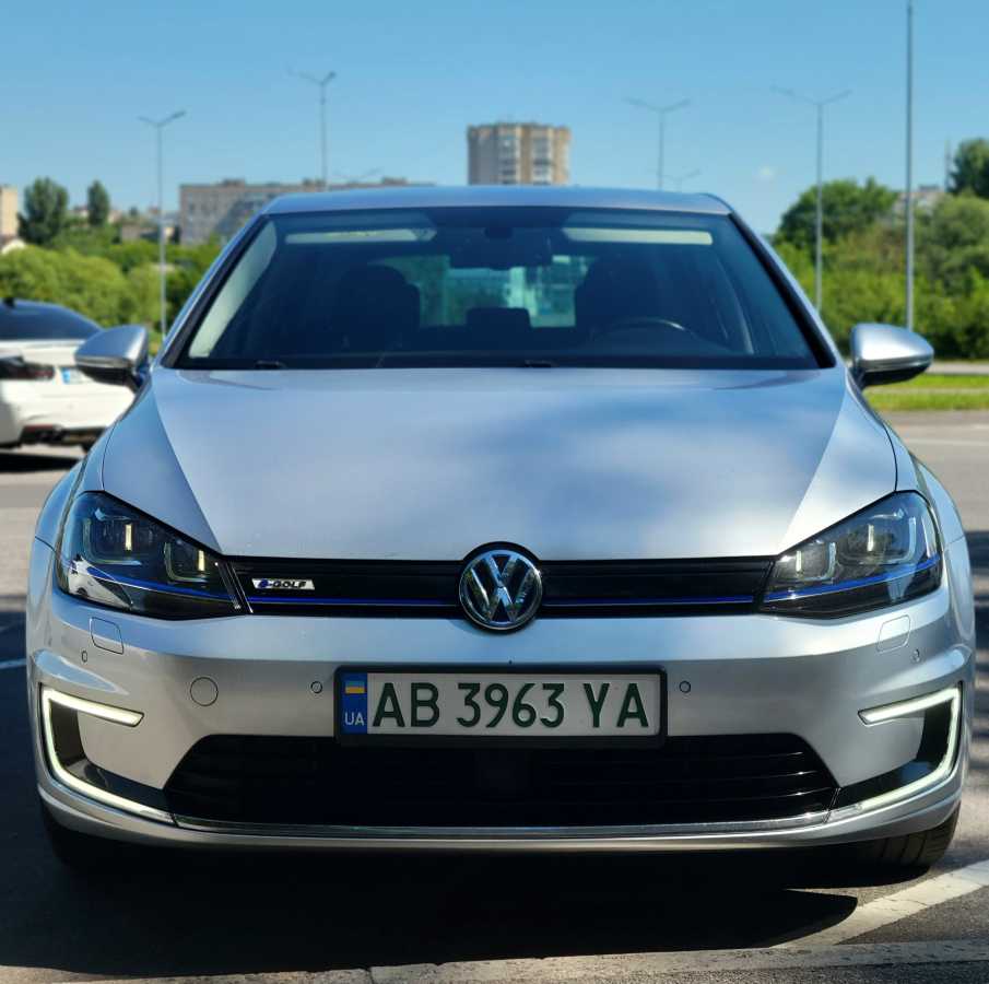 ������ ���������, ����� - Volkswagen, ������ - E-Golf