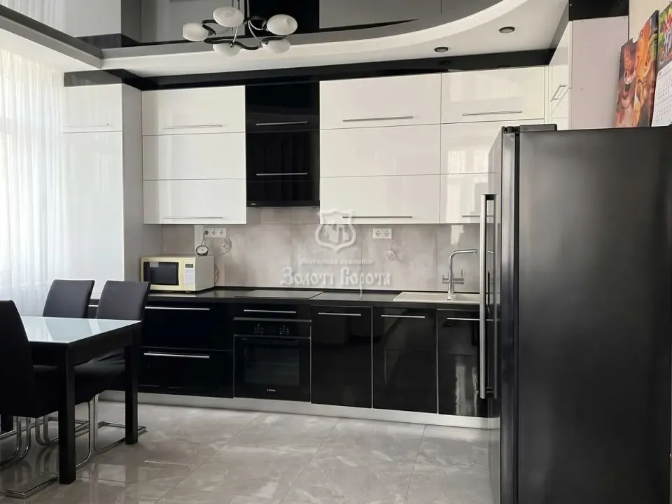 Продам 3-кімнатну квартиру, Киевская обл., Киев, Оболонский р-н, Сім’ї Кульженків вул.