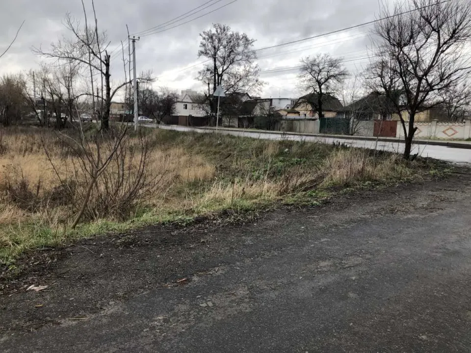 Продам ділянка, Киевская обл., Киев, Деснянский р-н, Радосинская ул.