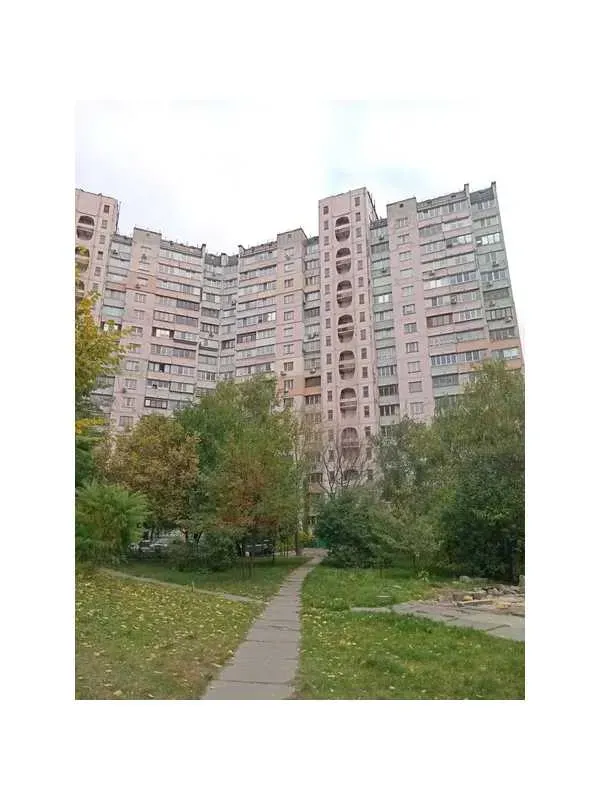 Продам 3-кімнатну квартиру, Киевская обл., Киев, Подольский р-н, Наталії Ужвій вул.