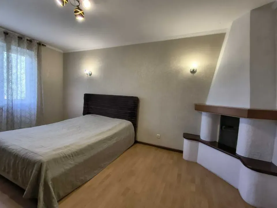Продам 3-кімнатну квартиру, Киевская обл., Васильковский, Васильков, Військове Містечко 11