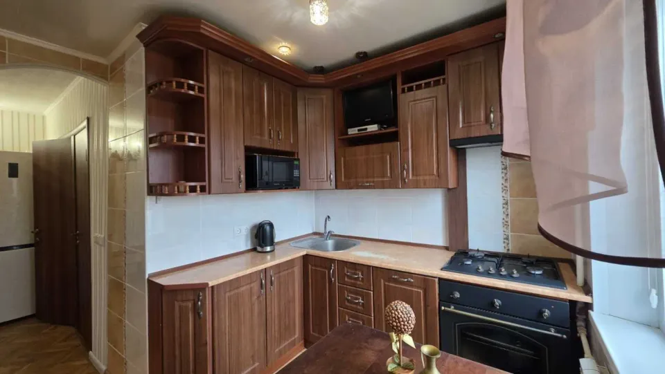 Продам 3-кімнатну квартиру, Киевская обл., Киев, Святошинский р-н, Леся Курбаса просп.