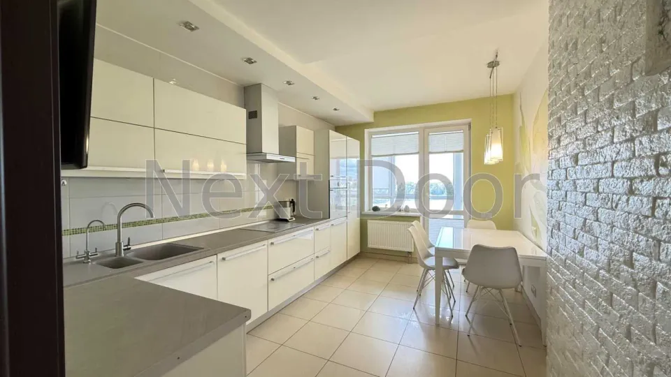 Продам 3-кімнатну квартиру, Киевская обл., Киев, Оболонский р-н, Йорданська вул.