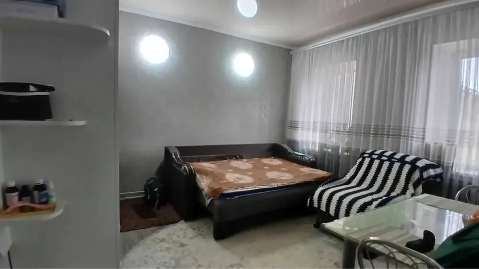 Продам 1-кімнатну квартиру, Одесская обл., Одесса, Хаджибейский р-н, Лазарева