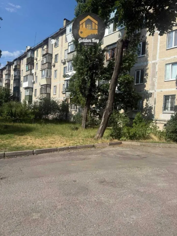 Продам 2-кімнатну квартиру, Киевская обл., Киев, Днепровский р-н, Вифлеємська вул.