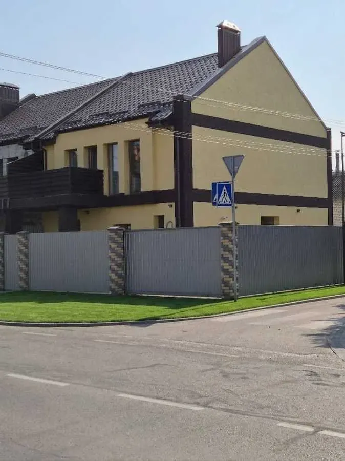 Продам дом, Киевская обл., Киев, Днепровский р-н, Центрально-садова вул.