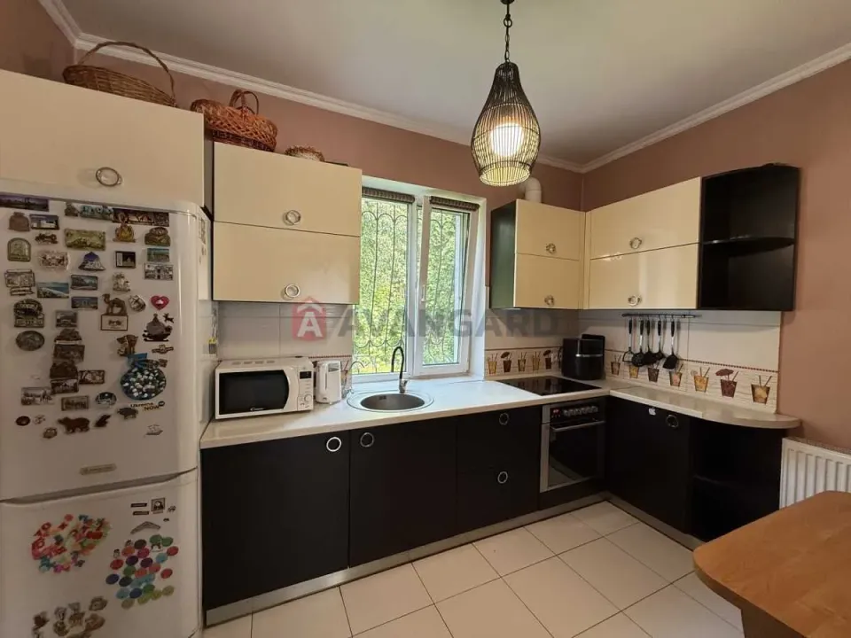 Продам дом, Киевская обл., Киев, Днепровский р-н, 1 Садовий пров.