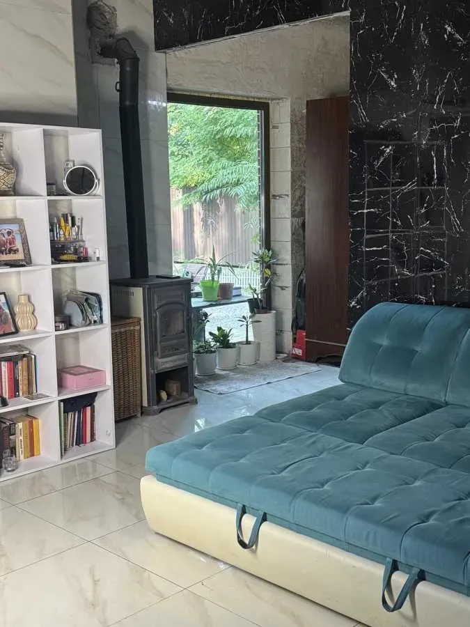 Продам дом, Киевская обл., Киев, Дарницкий р-н, Лісова вул.