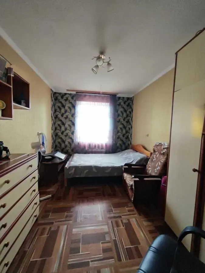 Продам 2-кімнатну квартиру, Киевская обл., Киев, Дарницкий р-н, Урлівська вул.