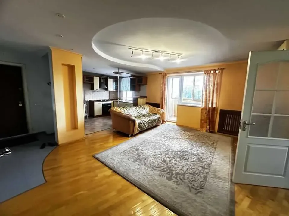 Продам 3-кімнатну квартиру, Киевская обл., Бориспольский, Борисполь, Нова