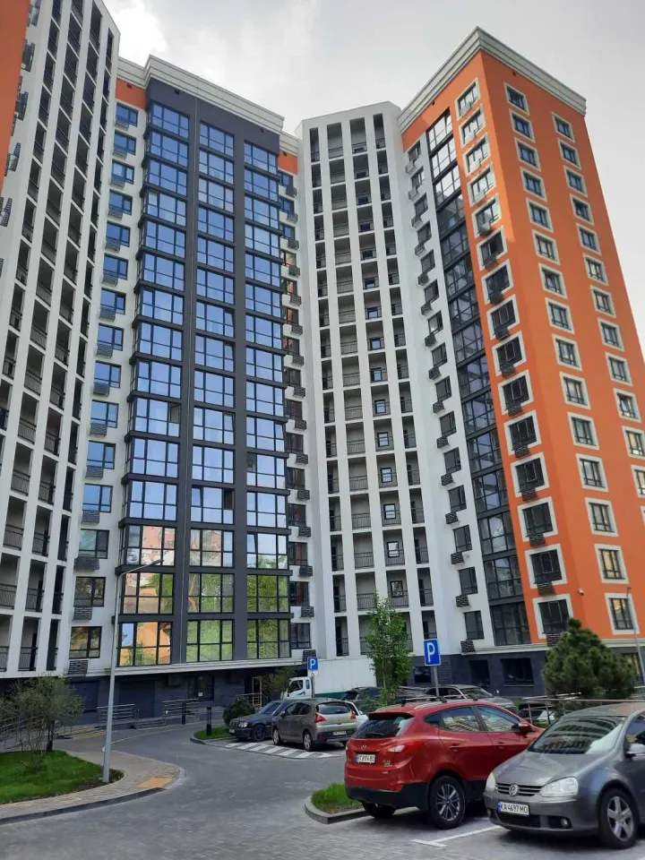 Продам 1-кімнатну квартиру, Киевская обл., Киев, Святошинский р-н, Живописна вул.