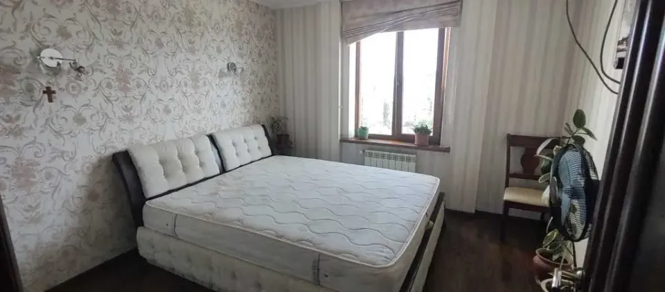 Продам 2-кімнатну квартиру, Киевская обл., Киев, Деснянский р-н, Оноре де Бальзака вул.
