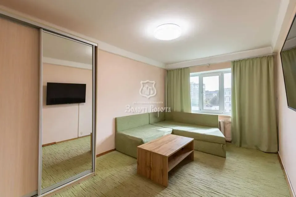 Продам 3-кімнатну квартиру, Киевская обл., Киев, Святошинский р-н, Якуба Коласа вул.