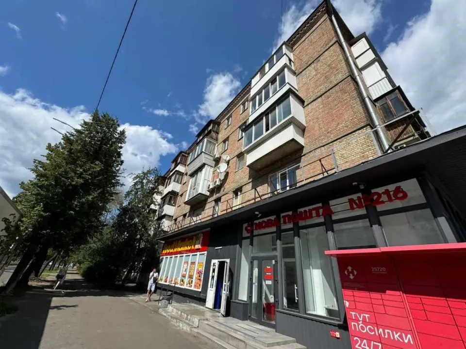 Продам 3-кімнатну квартиру, Киевская обл., Киев, Соломенский р-н, Вацлава Гавела бульв.